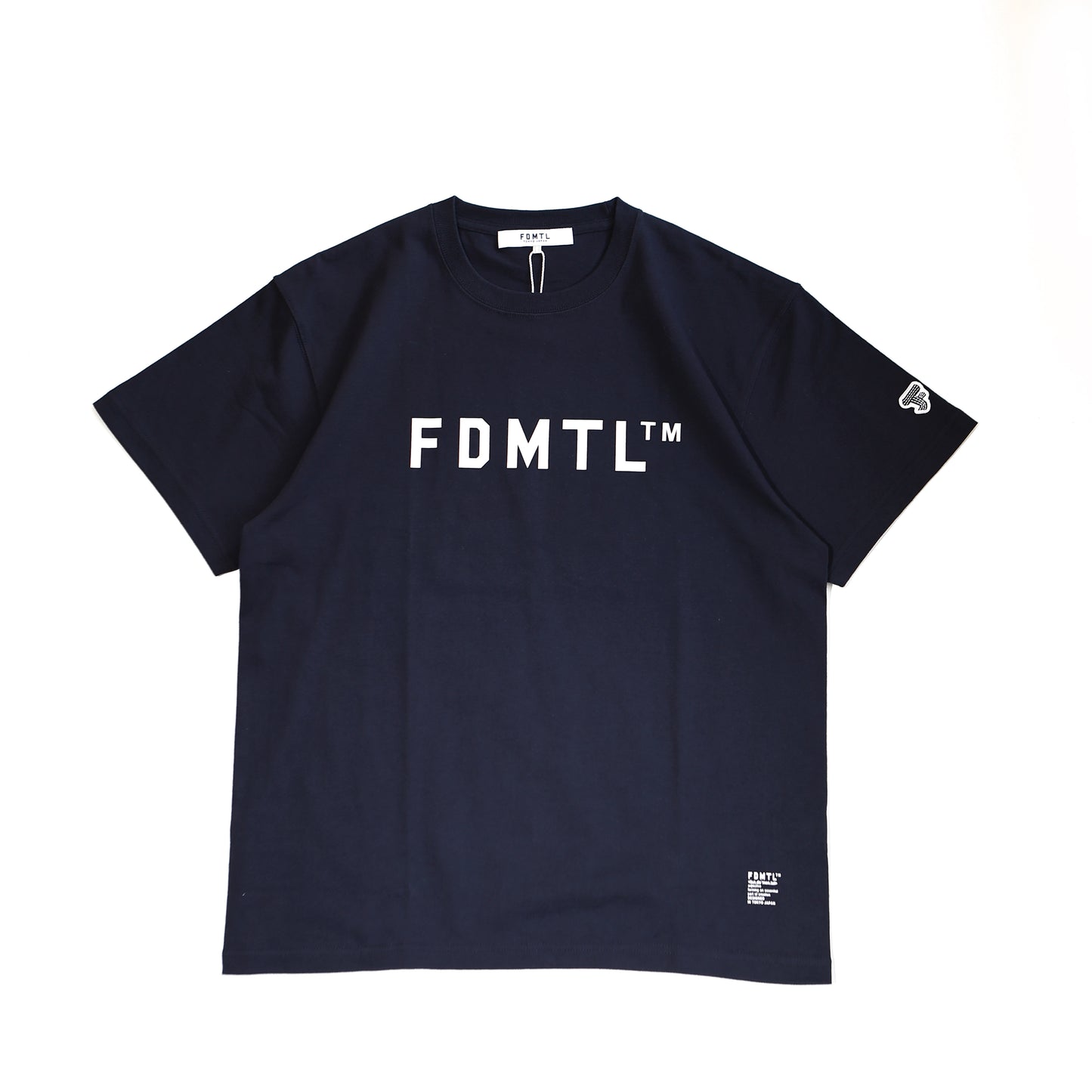 FDMTL FA25/TE18 LOGO TEE NAVY