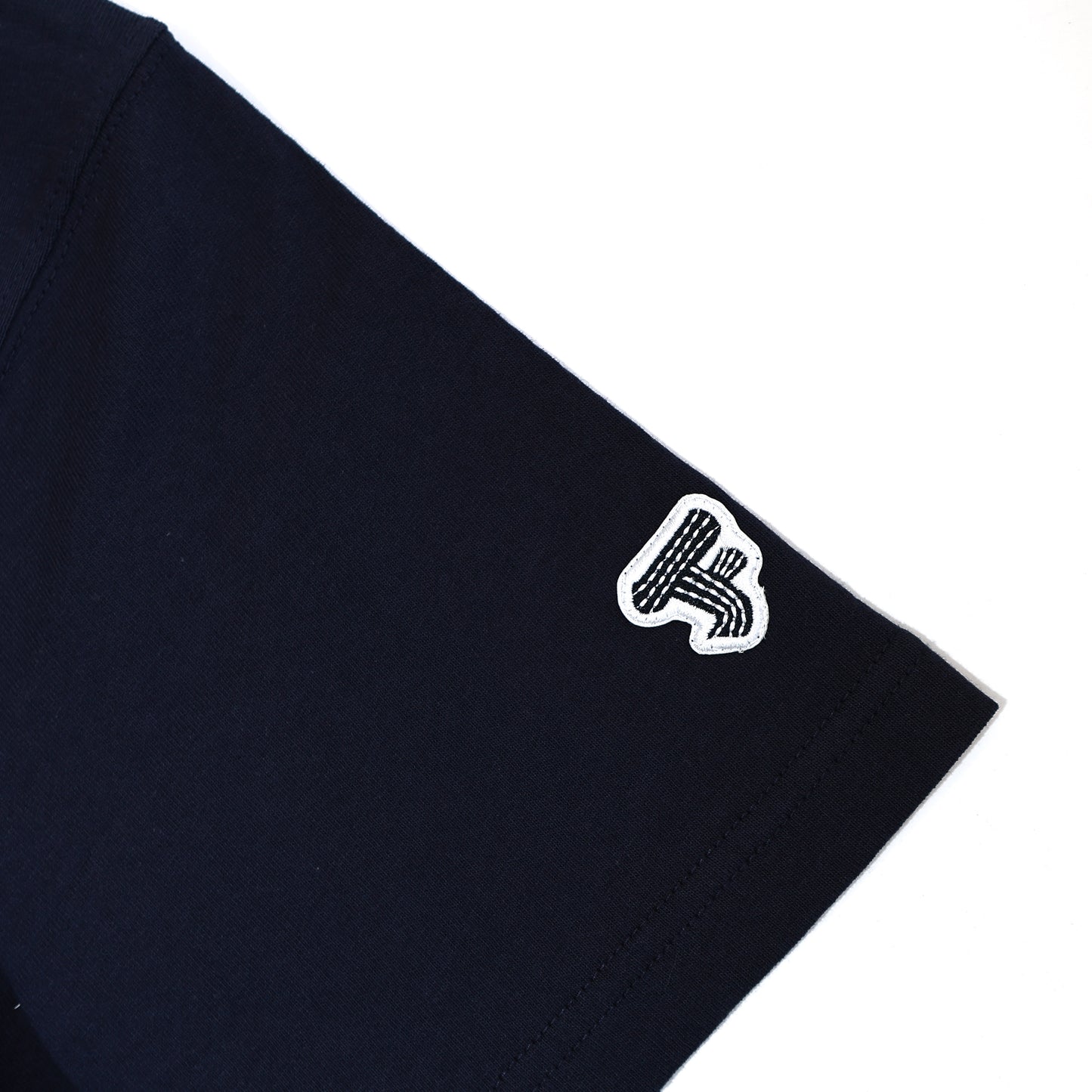 FDMTL FA25/TE18 LOGO TEE NAVY