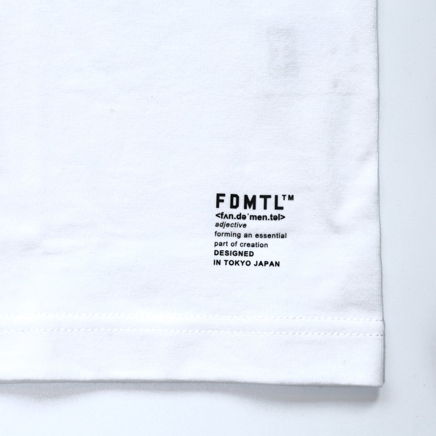 FA24/TE33 CIRCLE PATCH TEE WHITE