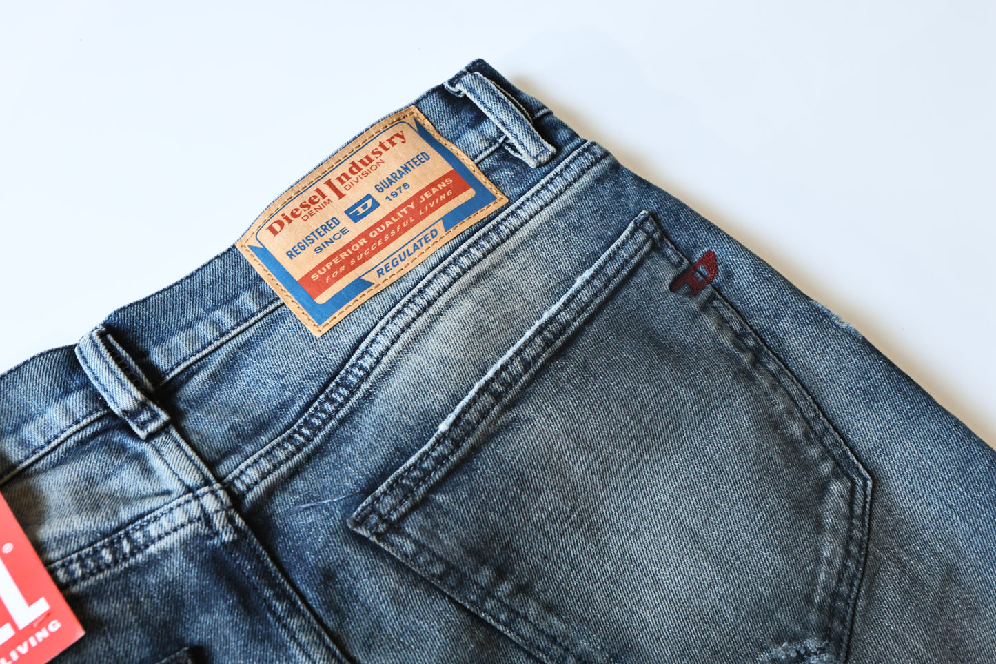 DIESEL 24SS D-STRUKT 09H54