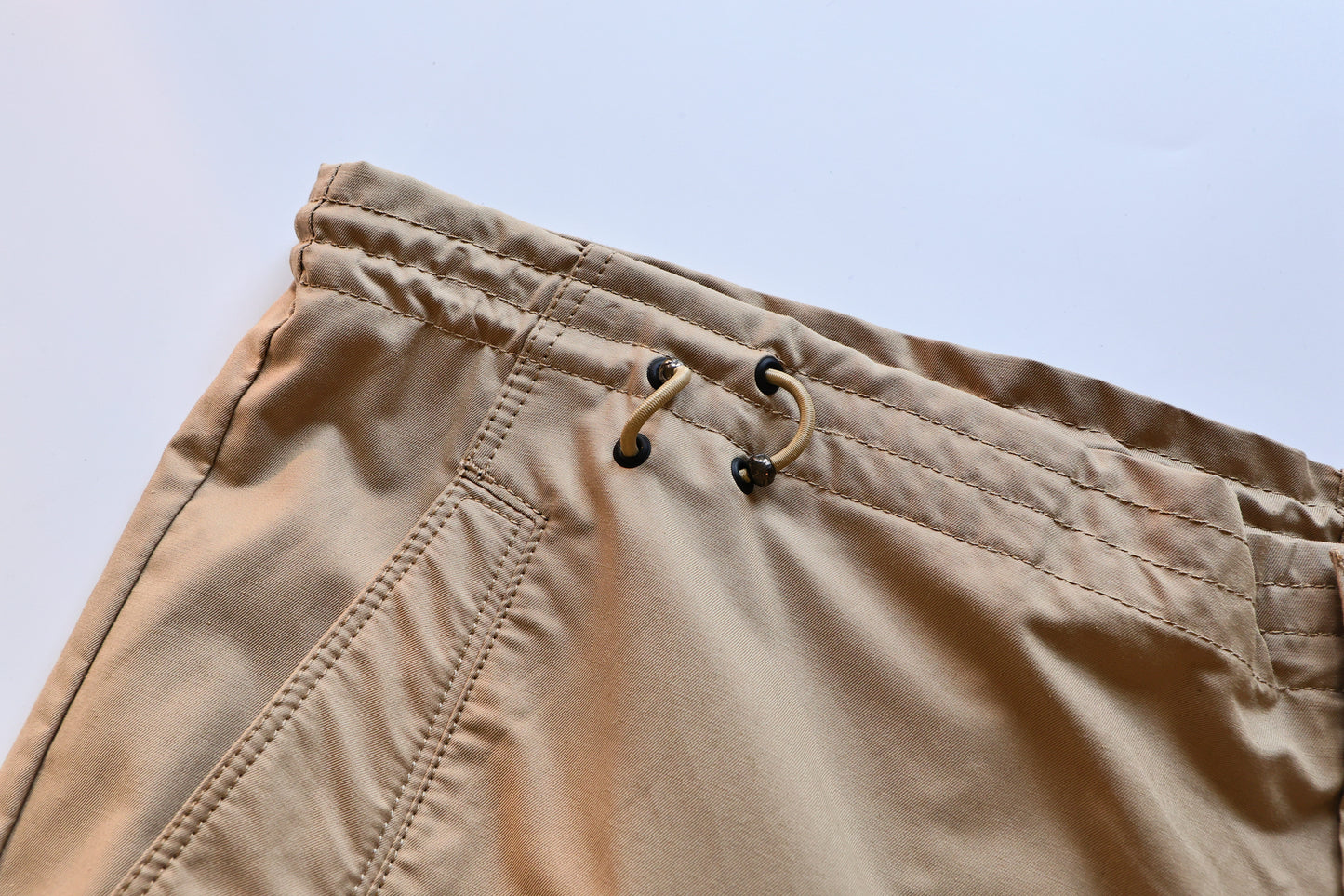 MAHARISHI 4037 ORIGINAL LOOSE SNOSHORTS SAND