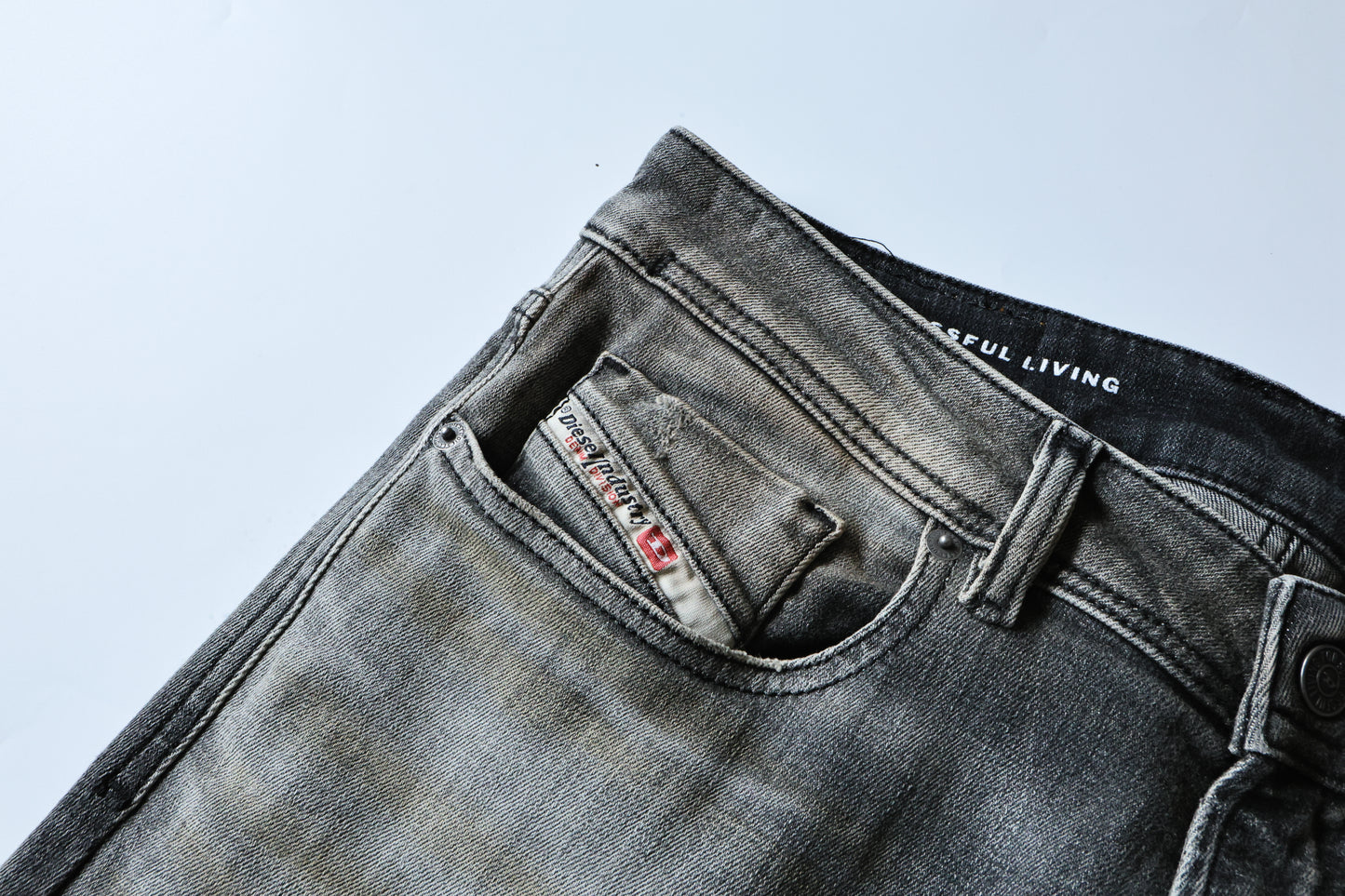 DIESEL 24SS SLEENKER 09H74