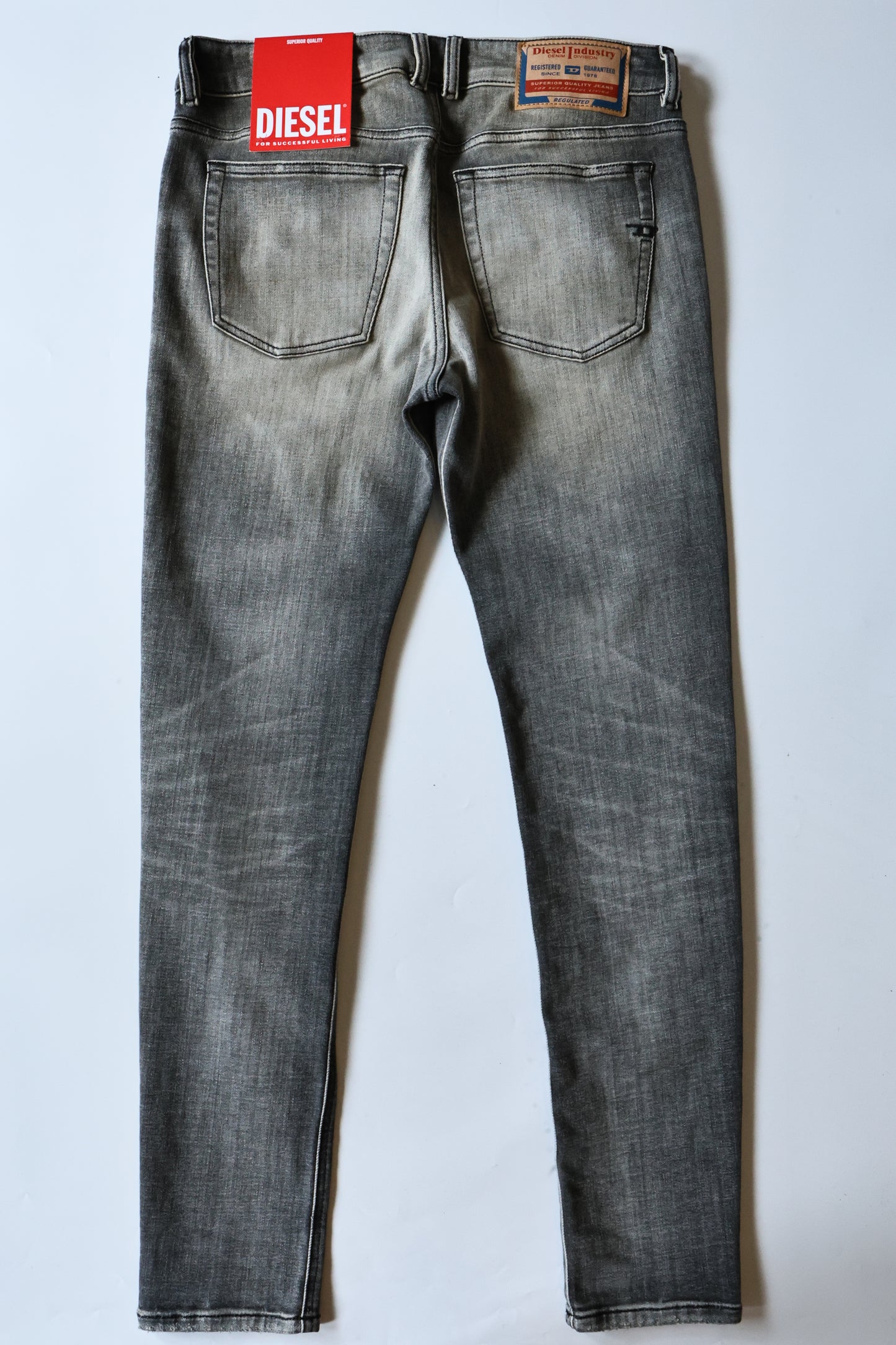 DIESEL 24SS SLEENKER 09H74