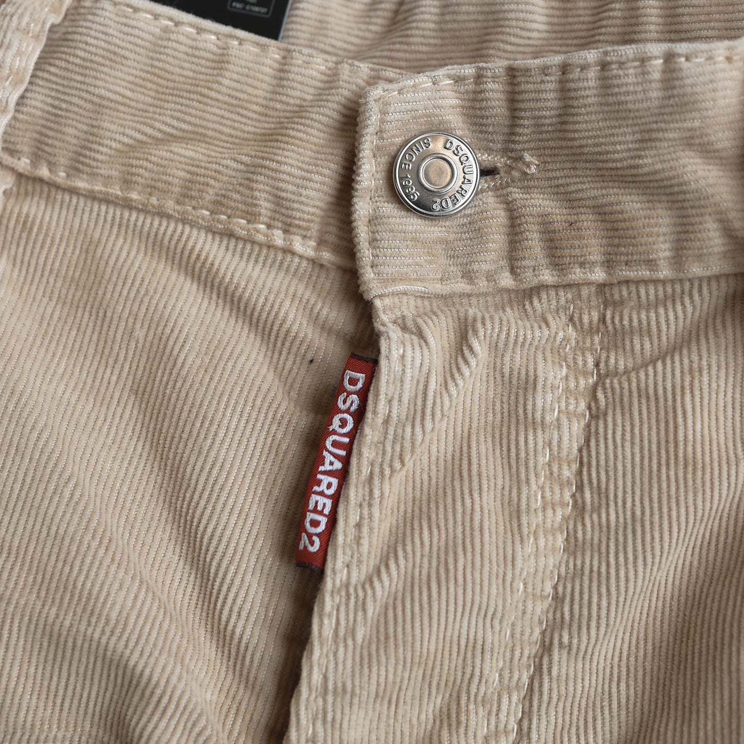 DSQUARED2 LOOSE JEAN S74LB1783