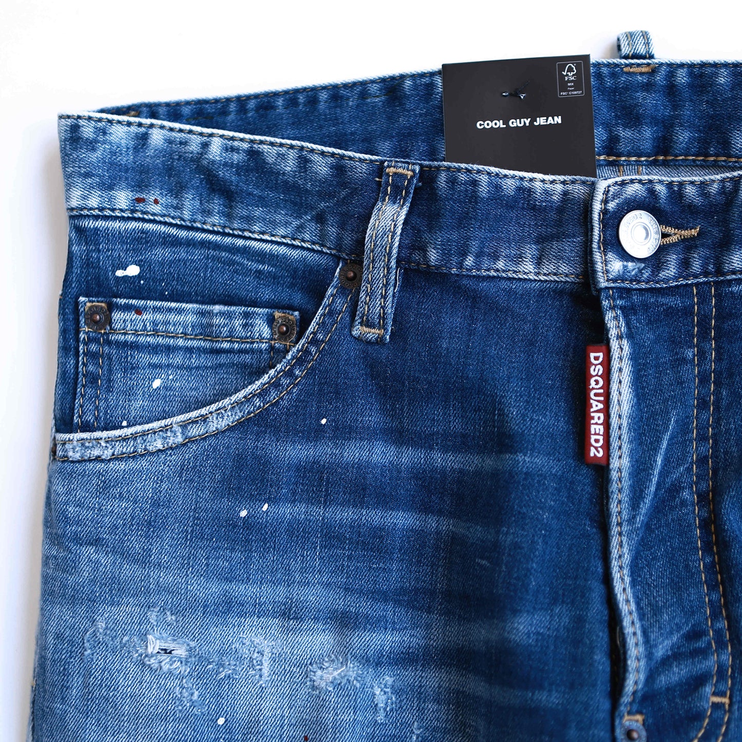 DSQUARED2  COOL GUY S74LB1549