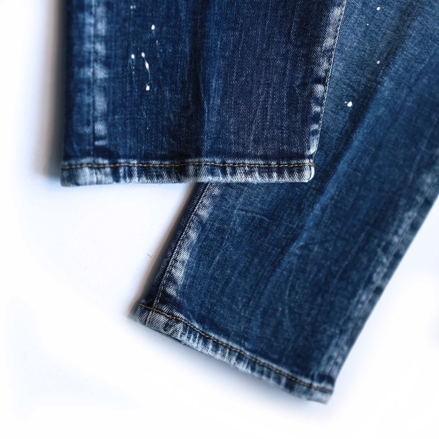 DSQUARED2  COOL GUY S74LB1549