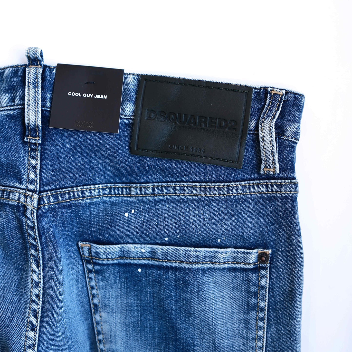 DSQUARED2  COOL GUY S74LB1549
