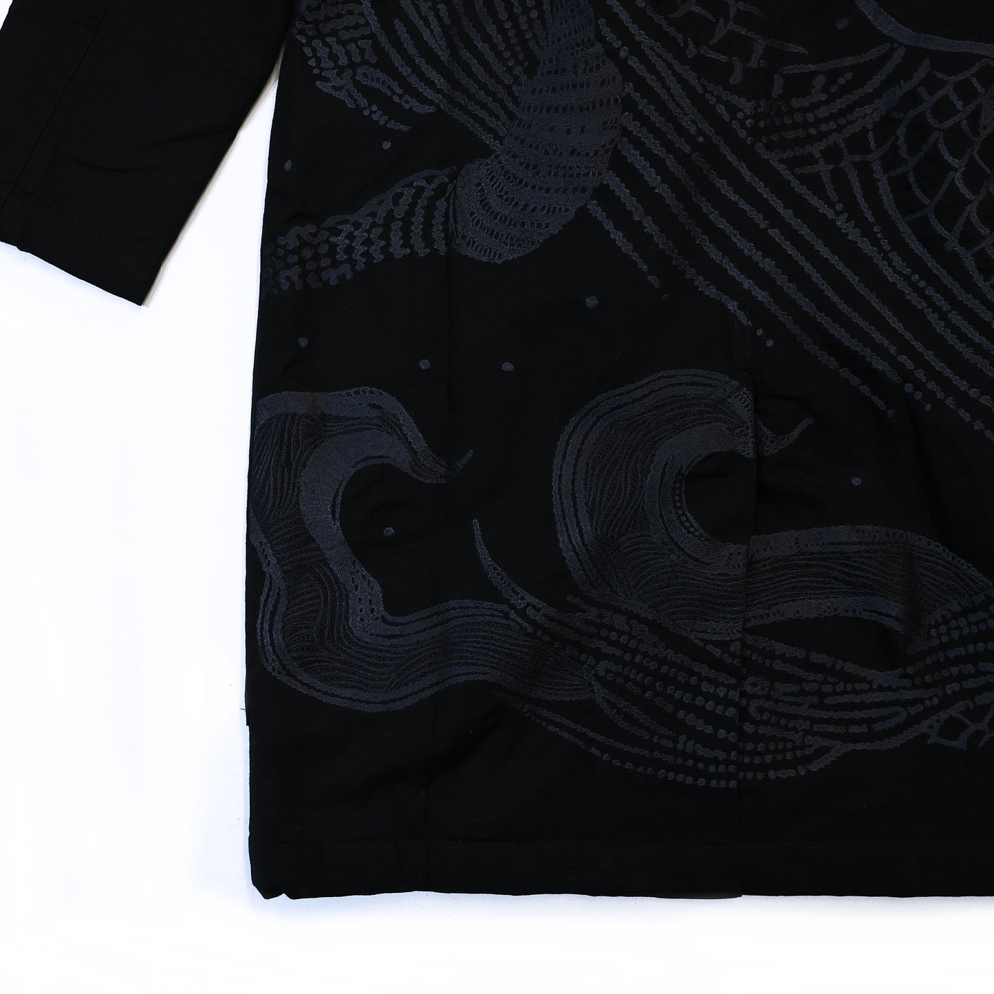 MAHARISHI 2210 LINEAR SNOW DRAGON EMBROIDERED MA MAC COAT