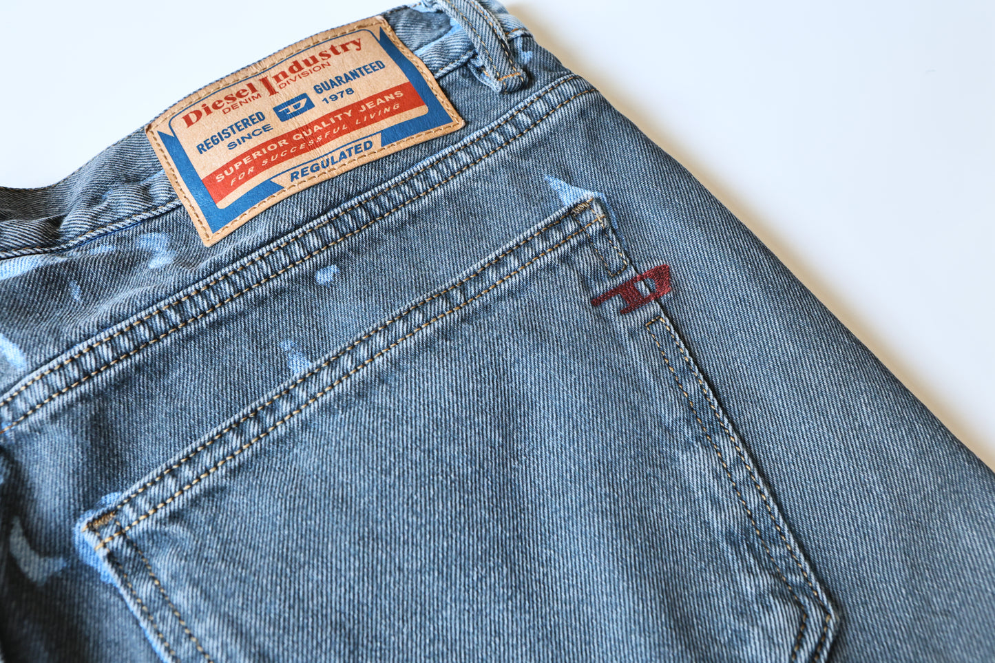 DIESEL 24SS D-STRUKT  09I47