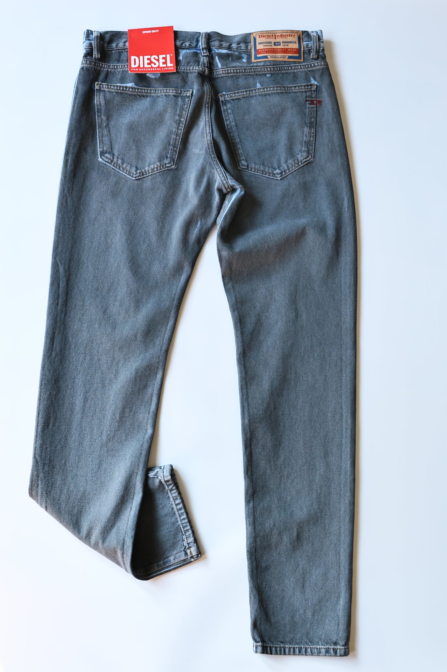 DIESEL 24SS D-STRUKT  09I47