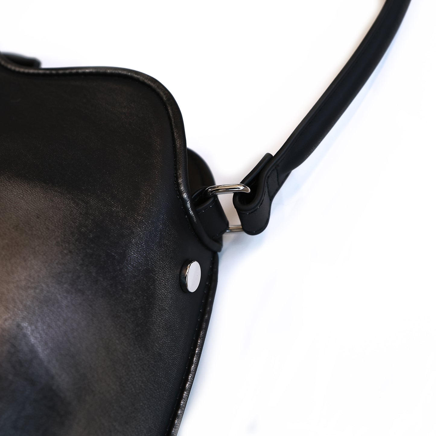 DIESEL SHOULDER BAG P8241